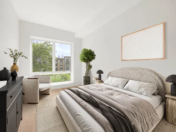 106 Jefferson Avenue image 3 of 10