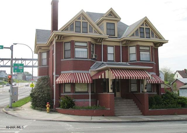 2nd image of 1701 6th Ave