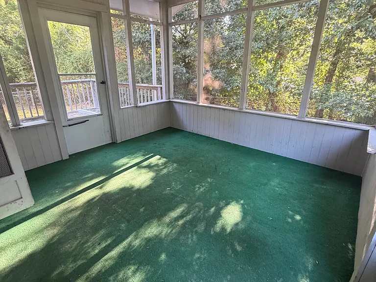 6034 Fieldcrest Dr — Photo 4