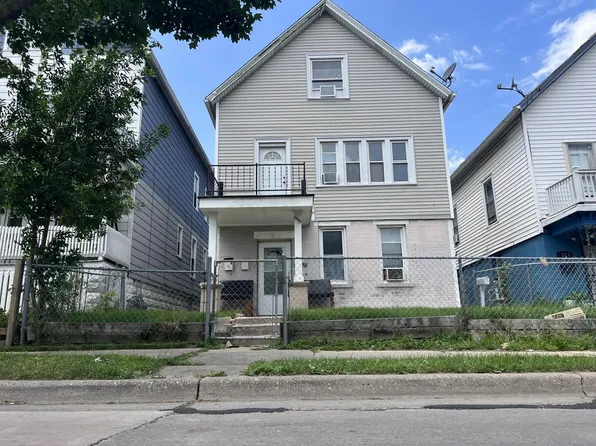 2329 South 9th PLACE, Milwaukee, WI 53215