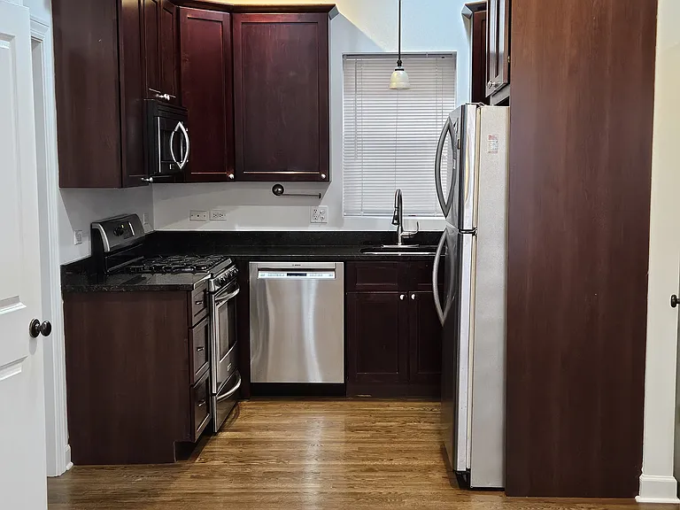 3257 W Palmer St #1-1B — Photo 8