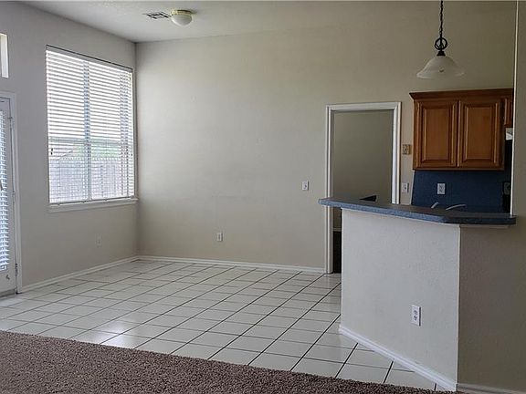 5th image of 2604 Southern Hills Dr