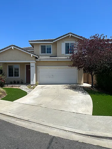 2890 Peppertree Way Photo 1
