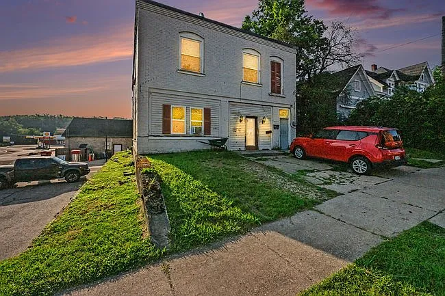 324 Chestnut St #1 — Photo 1