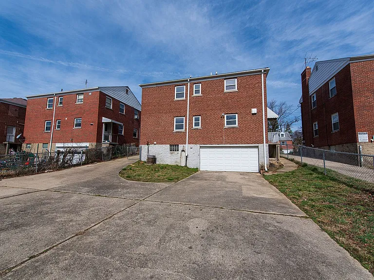 Dcf- N. Hegry 3053 — Photo 28