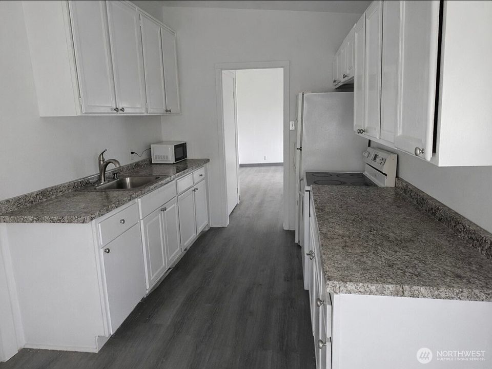 2nd image of 244 Emerson Avenue