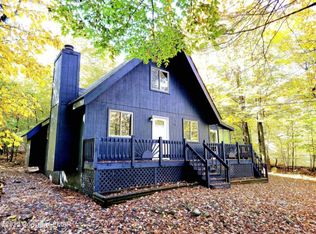 9820 Deerwood Dr, Tobyhanna, PA