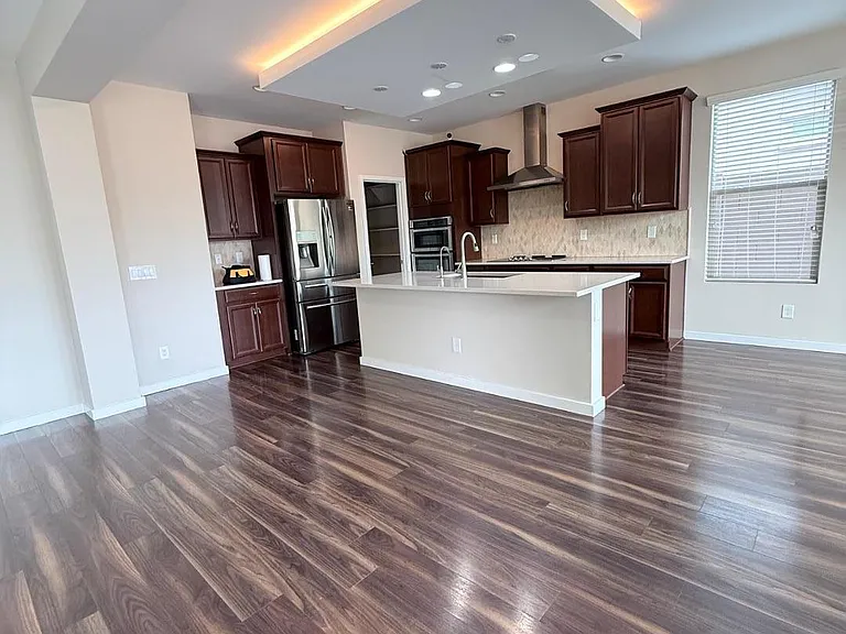 9519 W Fallen Leaf Ln — Photo 8