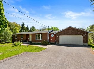 3383 Elizabeth St, Ottawa, ON K0A2W0