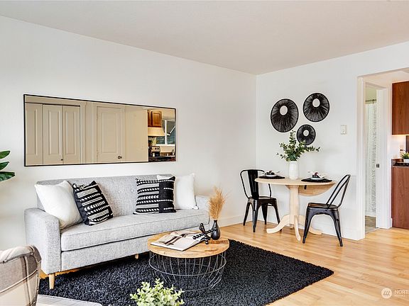 4th image of 1111 N K Street #108