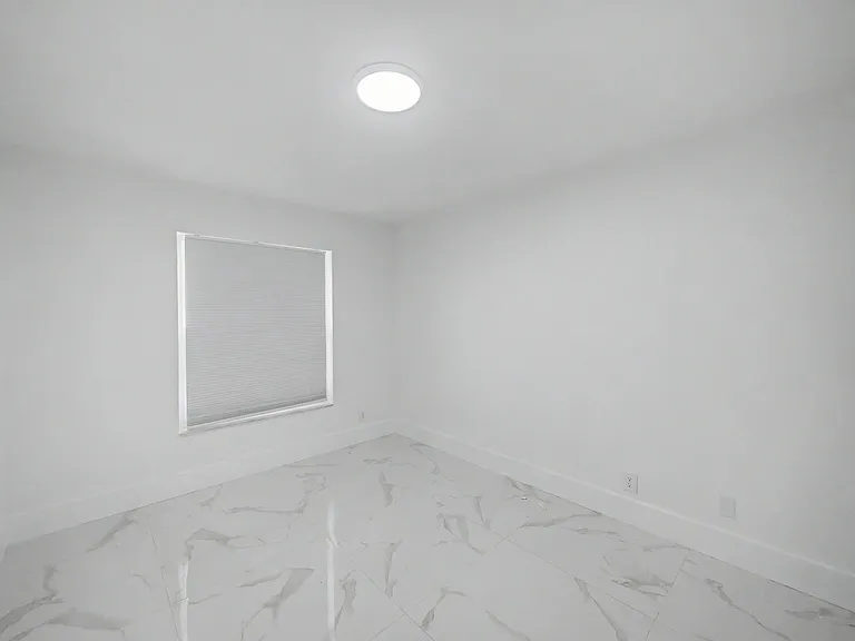 8464 Lake Worth Rd — Photo 20