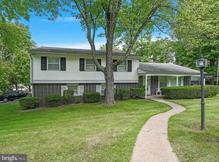 2526 Mahantongo St, Pottsville, PA 17901