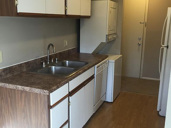 5th image of 1533 Natalie Ln APT 103