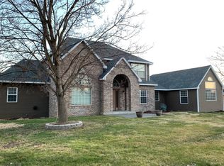 7600 McCullough Rd, Yakima, WA 98903