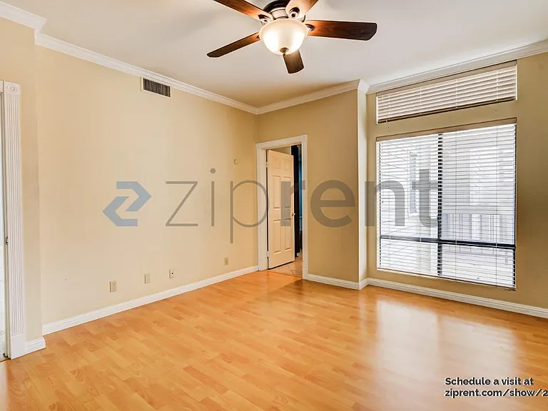 601 N Kenwood St #204 — Photo 10