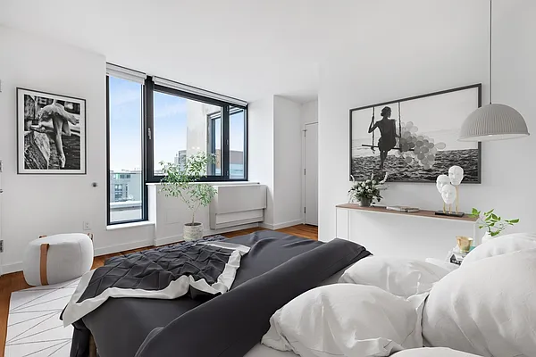 Rented by Greystar | media 25