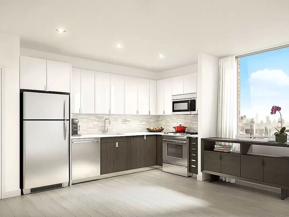 1st image of 25-21 43rd Ave #804