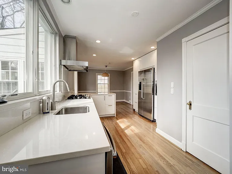 5208 Glenwood Rd — Photo 19