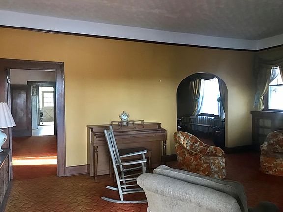 3rd image of 505 Washington Ave NW