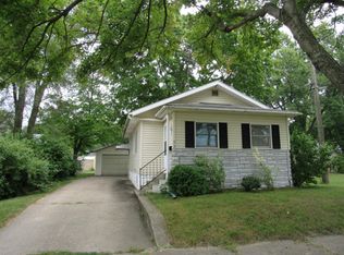 513 N 10th St, Niles, MI 49120