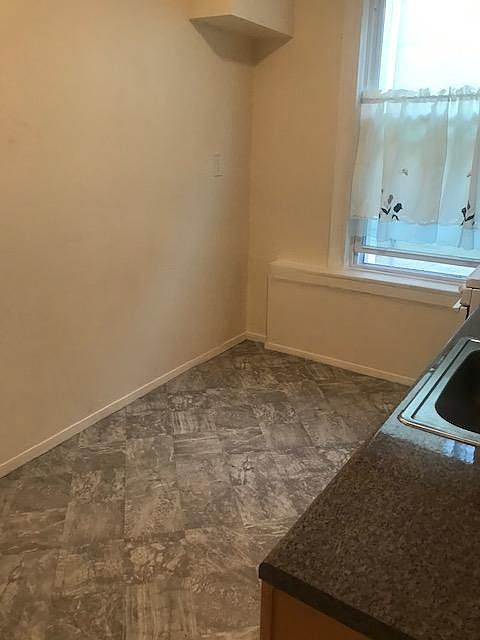 1st image of 1876 W 9th St #2R