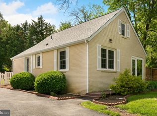 12304 McCrossin Ln, Potomac, MD 20854