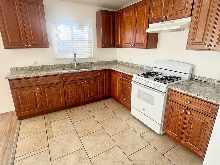 4682-4692 W Point Loma Blvd — Photo 1