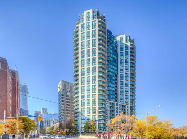 300 Bloor St E, Toronto, ON
