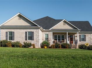 2676 Brooke Meadows Dr, Browns Summit, NC 27214