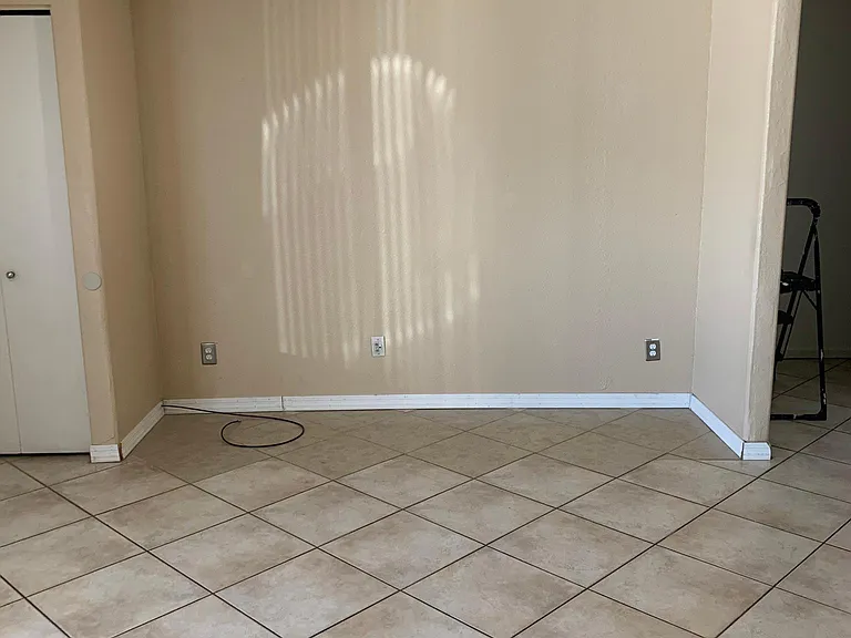 7134 W Becker Ln — Photo 15