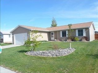 2855 Glacier Ave, Cody, WY 82414
