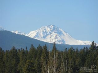 19012 Squirreltail Loop, Bend, OR 97703