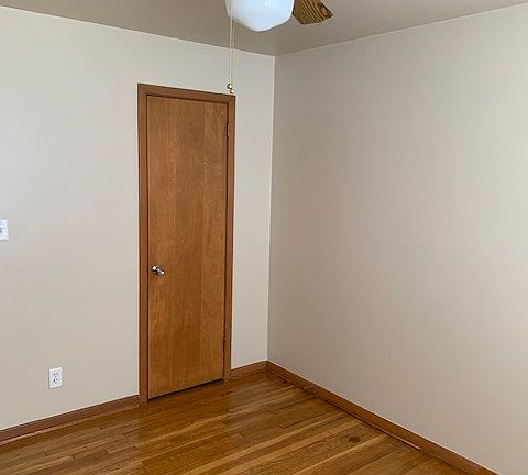 5th image of 304 E 57th St #1E