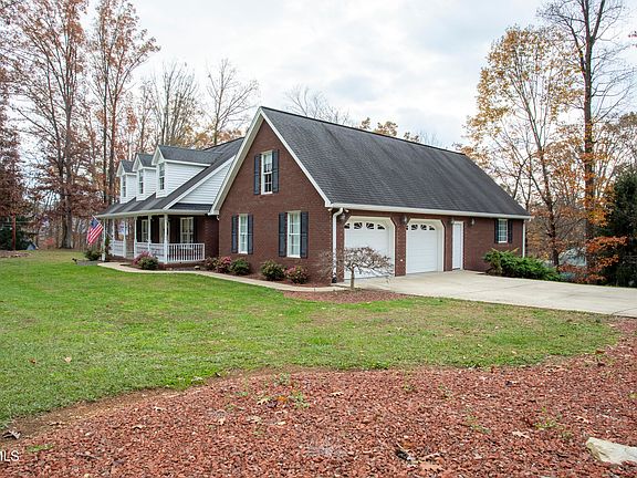 3rd image of 505 Deerwood Dr