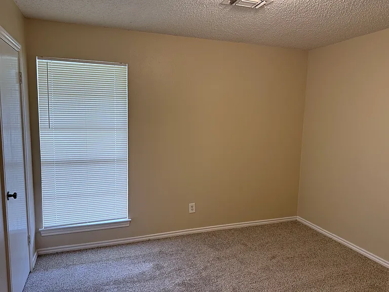 1706 Wisteria St — Photo 16