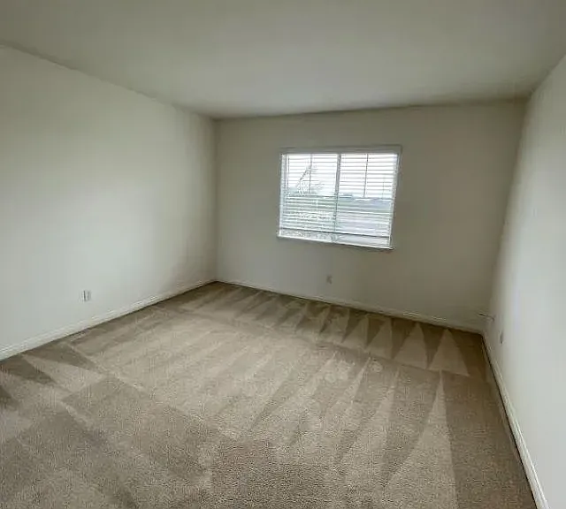 6967 Tradewinds Dr — Photo 36