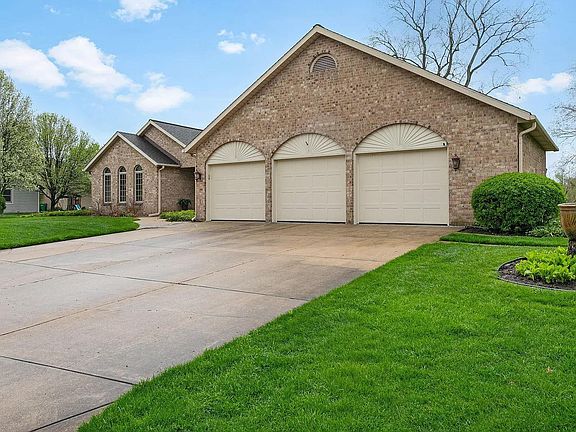 2nd image of 53379 County Murray Dr