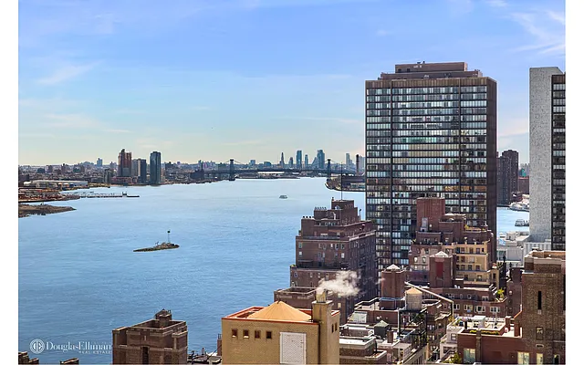 Rented by Douglas Elliman | media 6