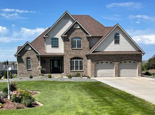 2102 Ponderosa Dr, Mccook, NE 69001