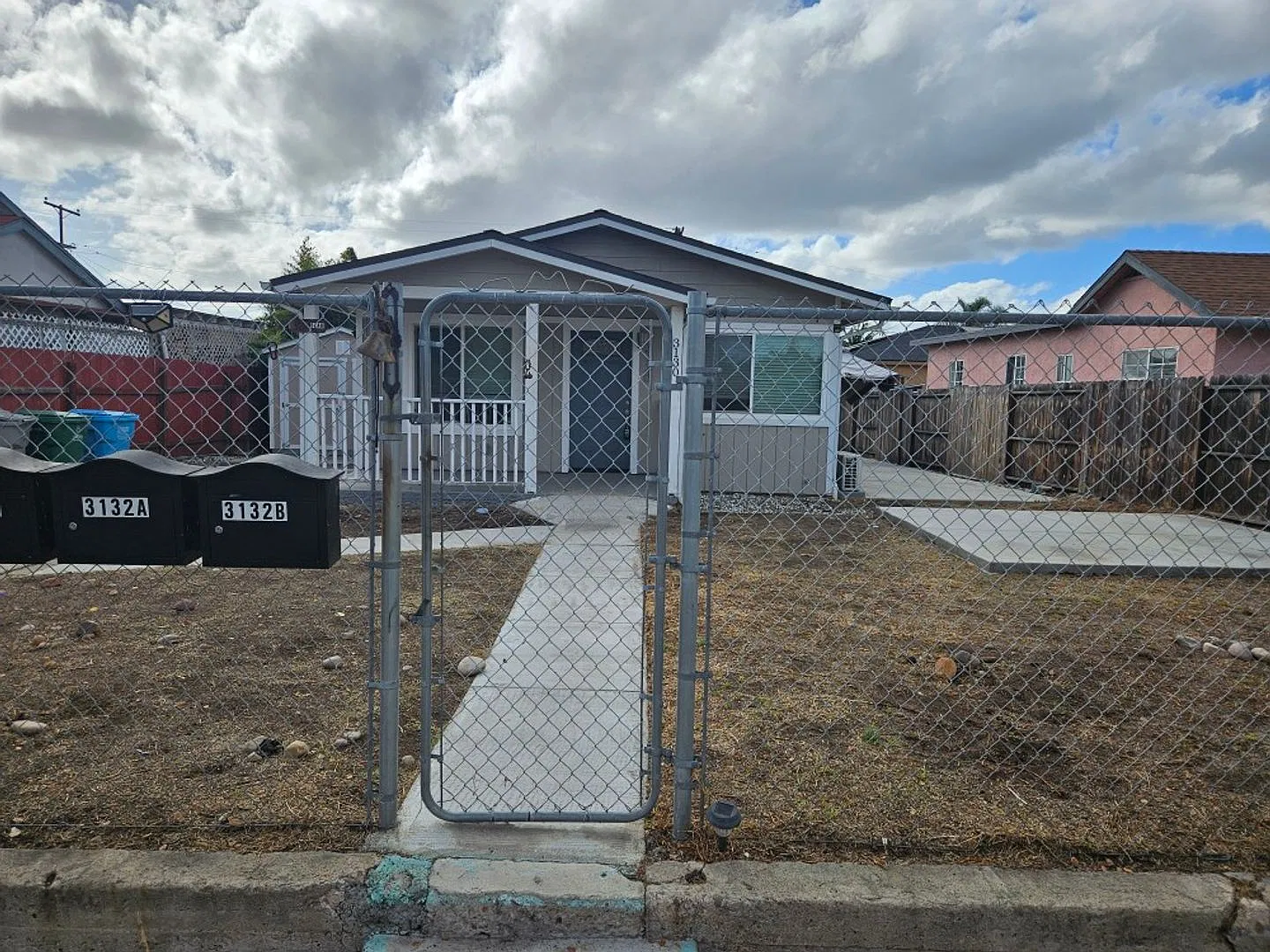 2 Bedroom - 1 Bathroom house in City Heights — Photo 1