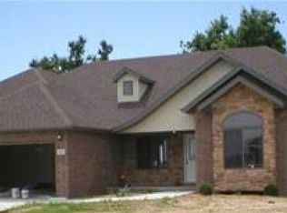 1513 S Appomattox Ave, Republic, MO 65738