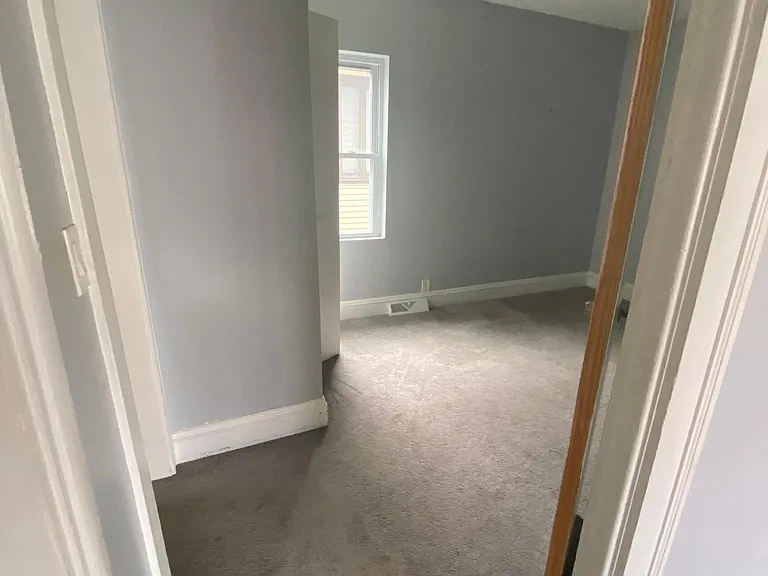 16917 Larchwood Ave — Photo 37