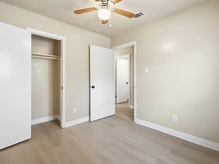 2528 Lido Ln — Photo 21