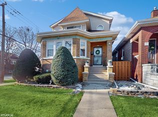2700 N 76th Ct, Elmwood Park, IL 60707