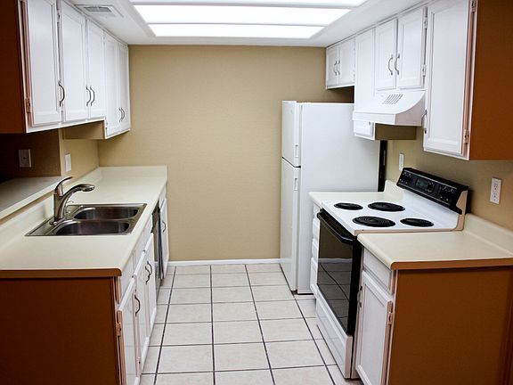 4th image of 2146 W Isabella Ave APT 243
