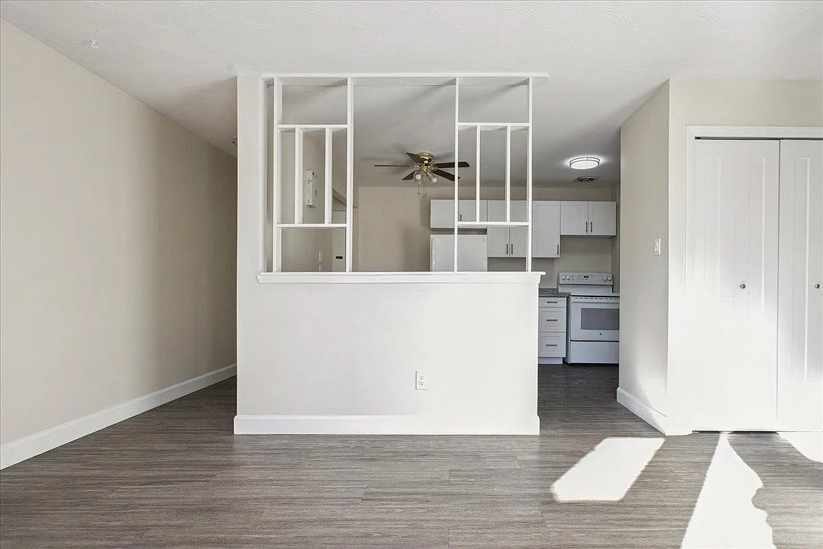 Model - 122 Allard Street — Photo 1