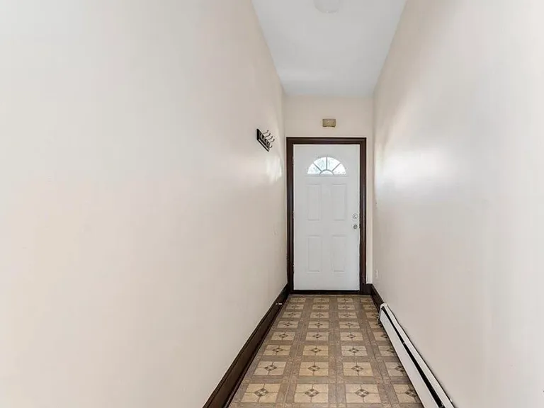 153 Ontario St #1 — Photo 5