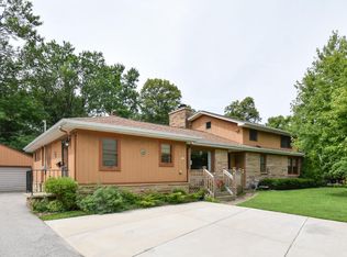 747 W Monrovia Ave, Glendale, WI 53217
