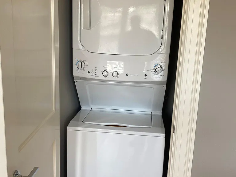 415 Butternut St NW #7 — Photo 8