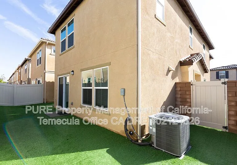 41966 Pedraza St — Photo 18